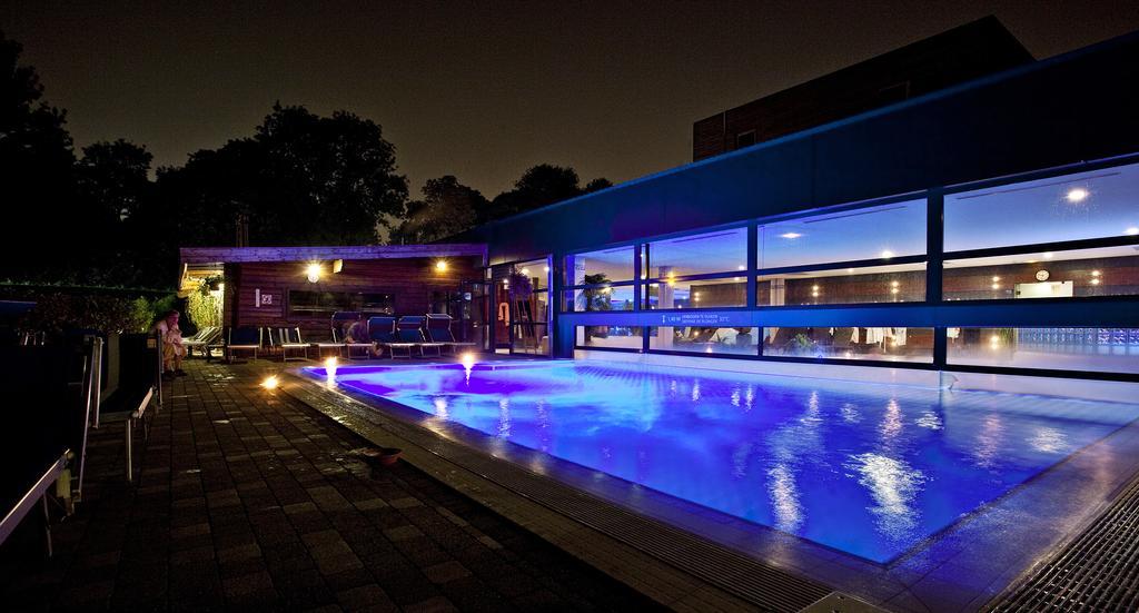 Hotel Thermen Dilbeek Bagian luar foto